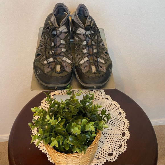 merrell vibram water shoes